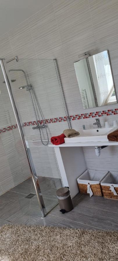 Hotel Le 6 3 Home Port En Bessin ภายนอก รูปภาพ