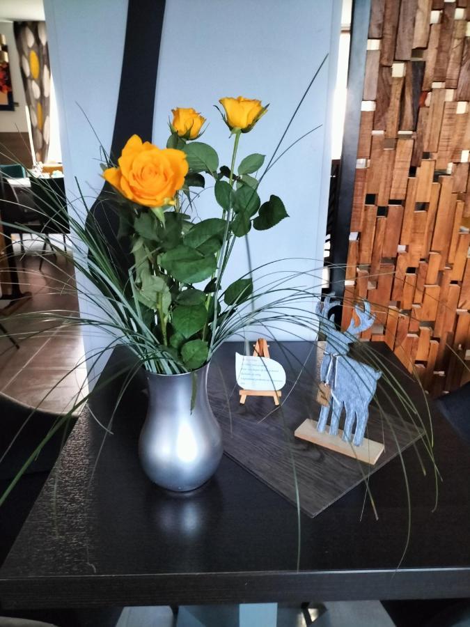 Hotel Le 6 3 Home Port En Bessin ภายนอก รูปภาพ