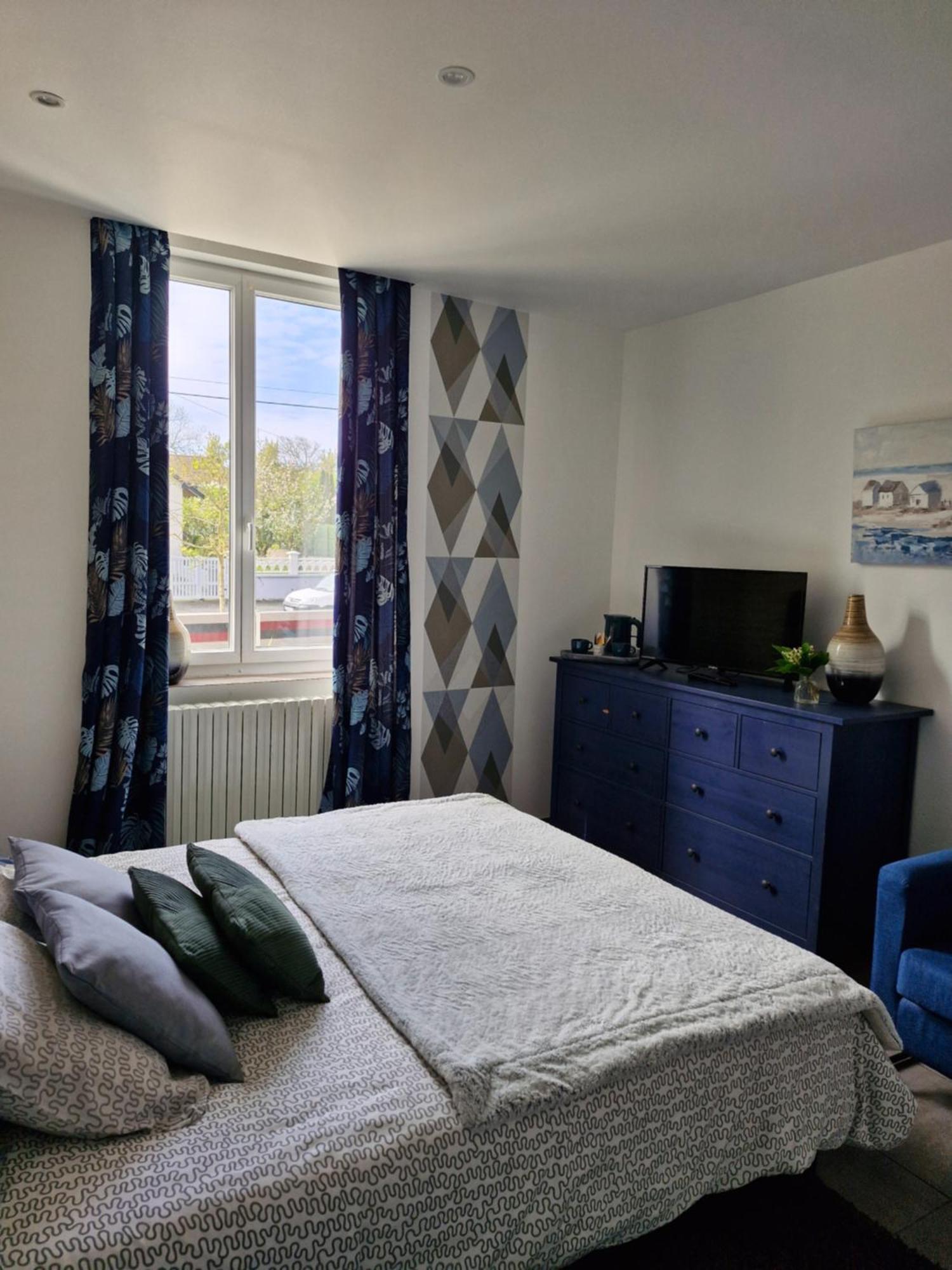 Hotel Le 6 3 Home Port En Bessin ภายนอก รูปภาพ