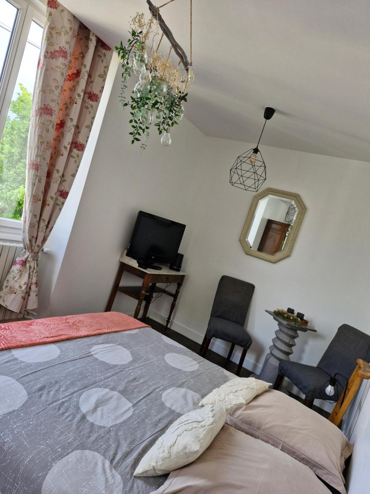 Hotel Le 6 3 Home Port En Bessin ภายนอก รูปภาพ